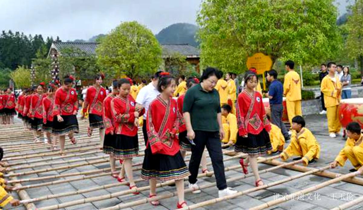 貴州遵義市副市長(zhǎng)李蓮娜調(diào)研第十四屆遵義市文化旅游產(chǎn)業(yè)發(fā)展大會(huì)籌備工作