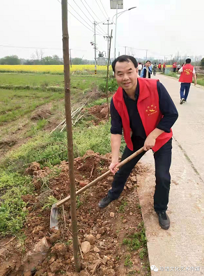 潤東：小草與陽光（外十六首）